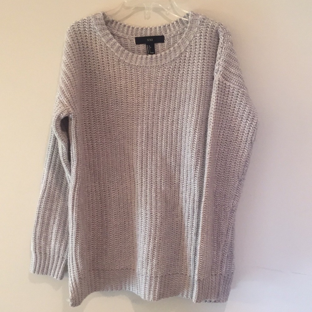 F21 light grey knit sweater